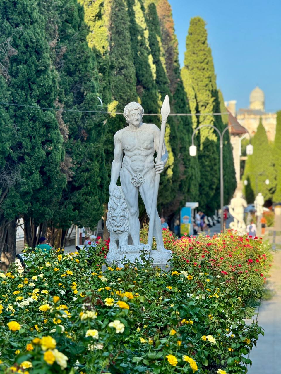 Кипарисовая аллея в Симеизе