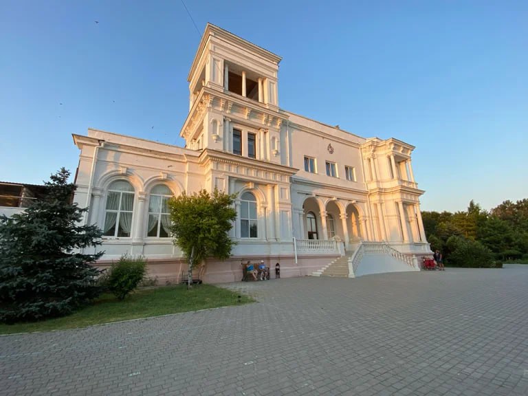 Имение графа Попова в Оленевке