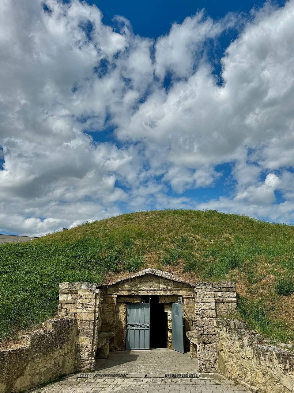 Мелек-Чесменский курган в Керчи