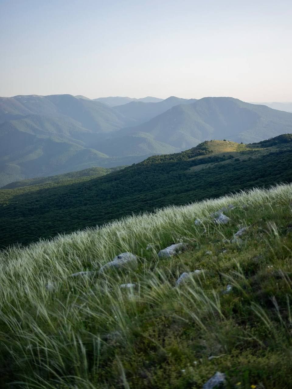 Ангар-Буру и ее горные пейзажи