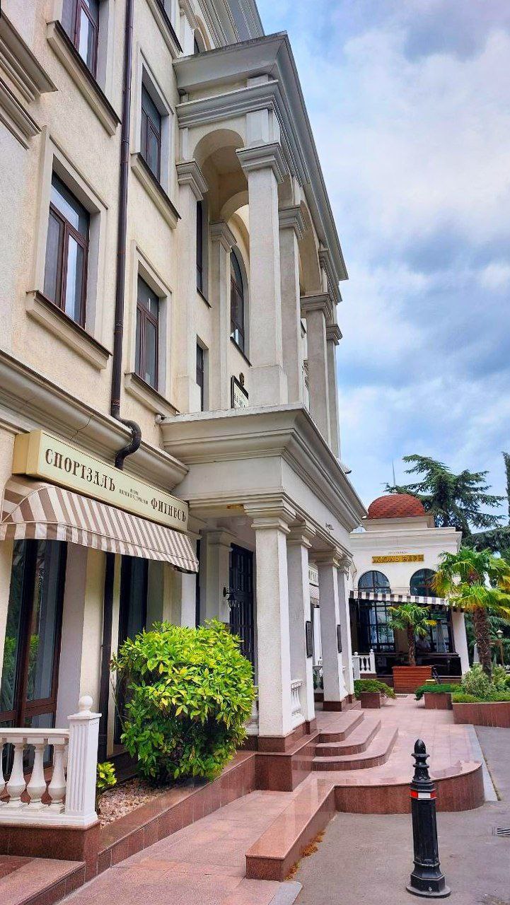 Ресторан-музей «Жюль Верн» в Алуште