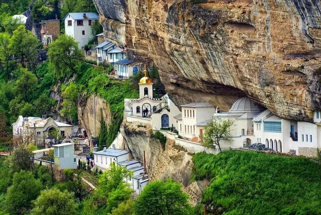 Свято-Успенский Бахчисарайский мужской монастырь