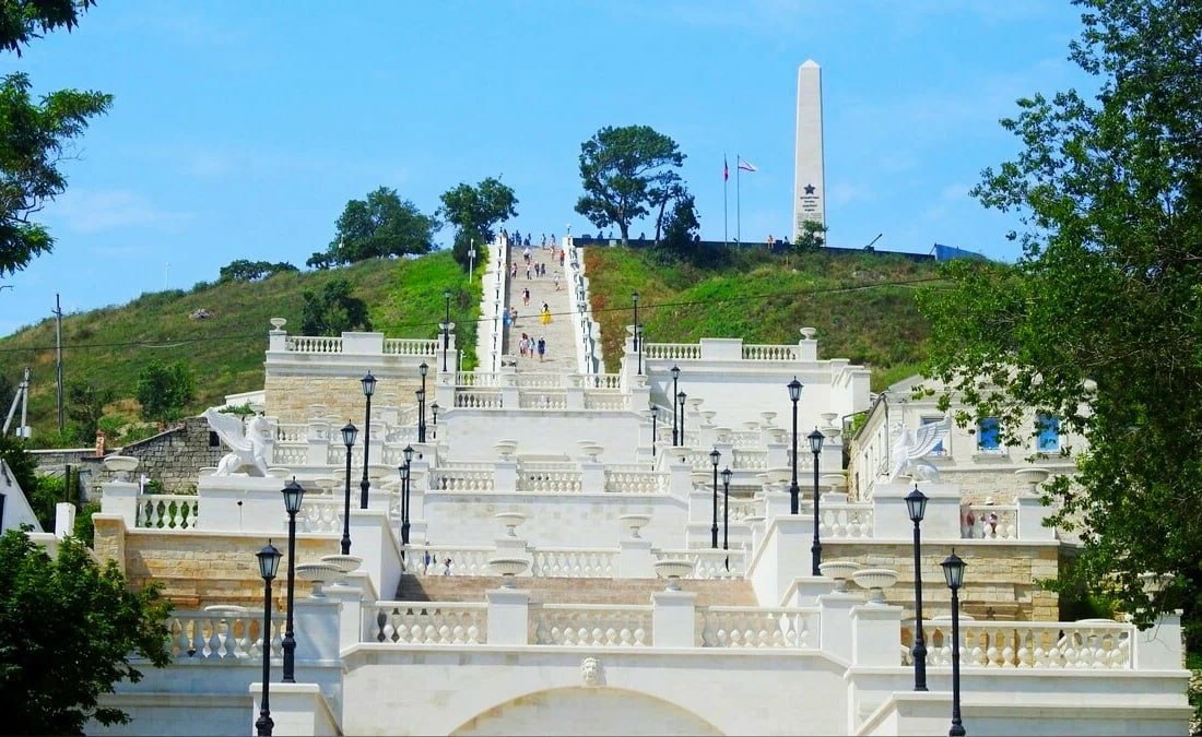 Большая Митридатская Лестница в Керчи